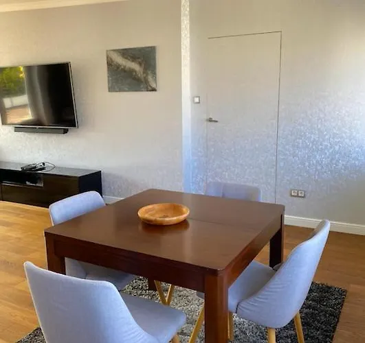 Avis Wybickiego 3 * Gdynia